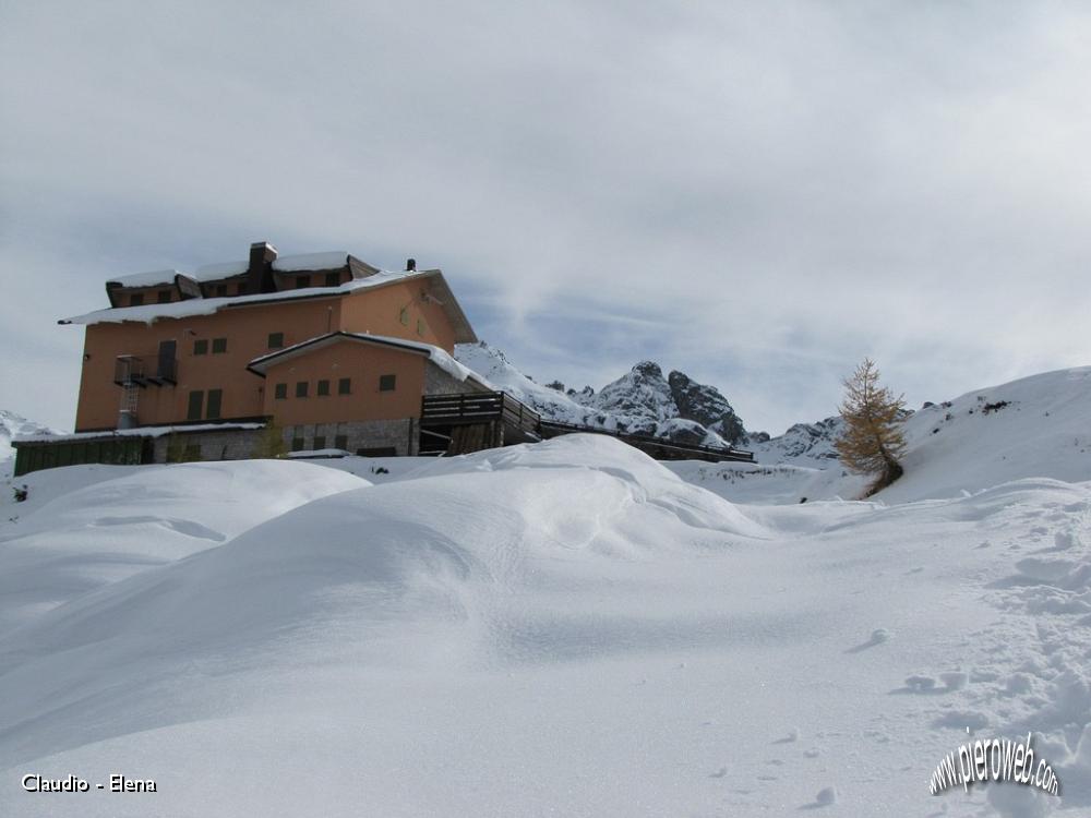 23 Rifugio Calvi.JPG